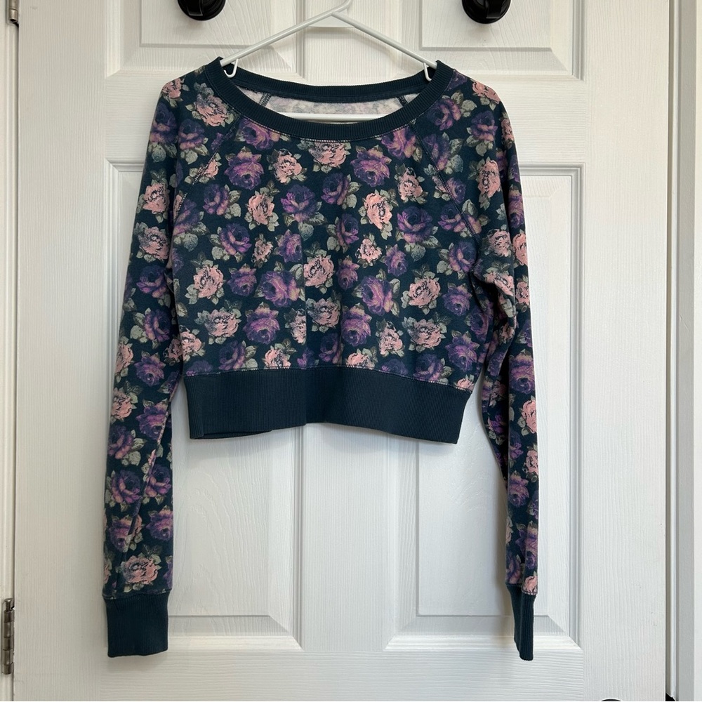 Floral Cropped Sweatshirt